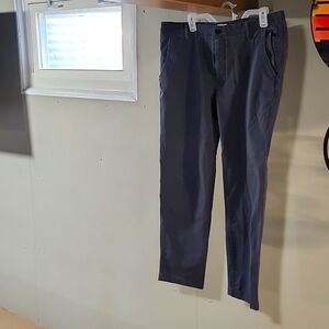 Dockers pants slim tapered 36x32 stretchy pants.